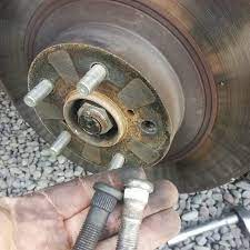 PERNO CHEVROLET FRR TRASERO DERECHO - Imagen 2